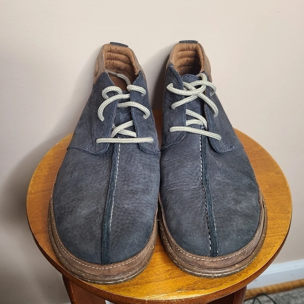 Clarks size 10